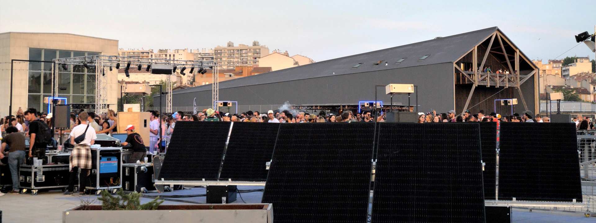 PikiP, evenement autonome, alimentation solaire, Le Bon Air festival, terrase La Friche la Belle de Mai, Marseille